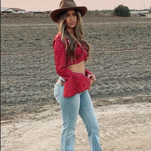 ✨W E L C O M E⚡️ T O ⚡️M Y ⚡️ C L O S E T✨ - Picture 9 of 16